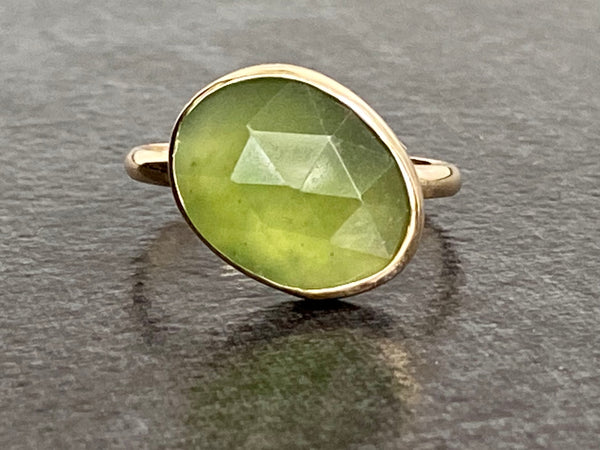 The Verdant Vision: Handmade Serpentine & Solid 9ct Gold Statement Ring